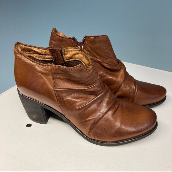 MIZ MOOZ Sz 37 Drew Leather Stacked  2.5” Heel Made in Portugal Ankle Booties - Picture 7 of 11